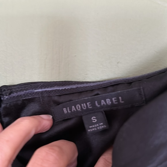 Blaque label feather dress - Picture 3 of 4